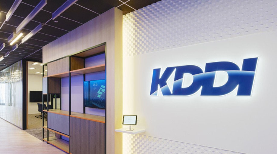 KDDIが虎ノ門新オフィスで推し進める社内DXの実態とは