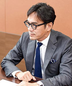 KDDI株式会社 理事 ソリューション事業本部 ソリューション事業企画本部長 藤井 彰人