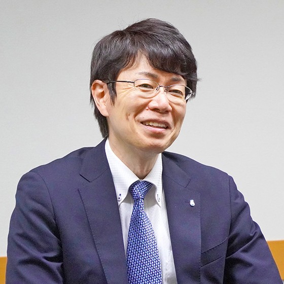 Director General Manager / Head of IT, Information Systems Department & Managing Director of Hitachi SC, Ltd. Hideki Shibata