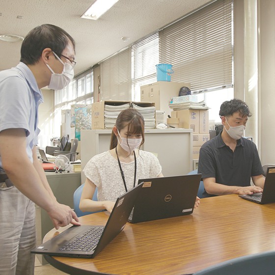  場所を選ばず仕事が可能に