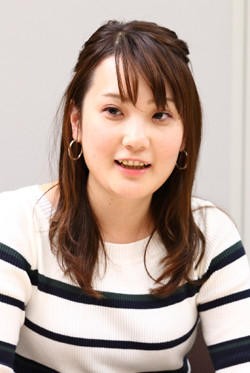 井上 亜美の写真