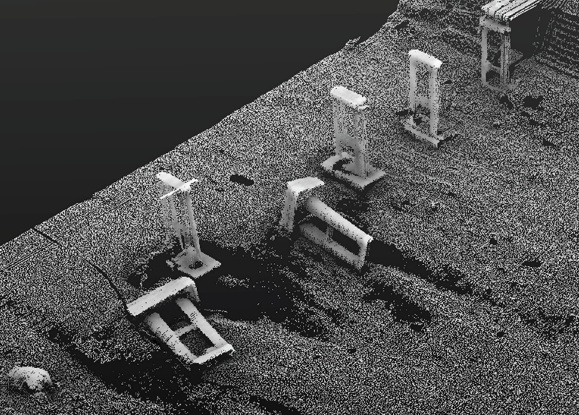 3D計測された水没・倒壊している橋脚のイメージ画像