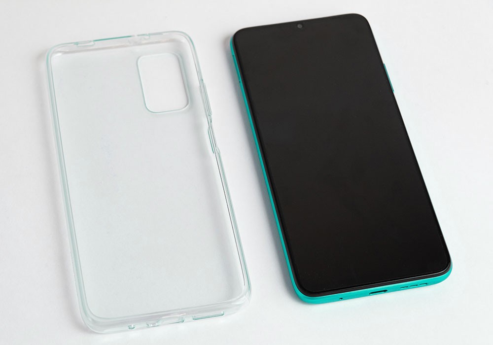 ケースを外してスマホを放熱するイメージ画像