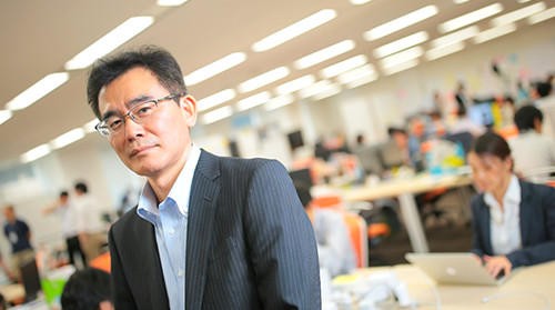 KDDI株式会社　技術統括本部 プラットフォーム開発本部 アジャイル開発センター長　上田 茂広