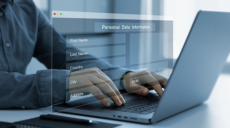 ChatGPTに個人情報を入力するリスクとは？事例からセキュリティ対策を解説