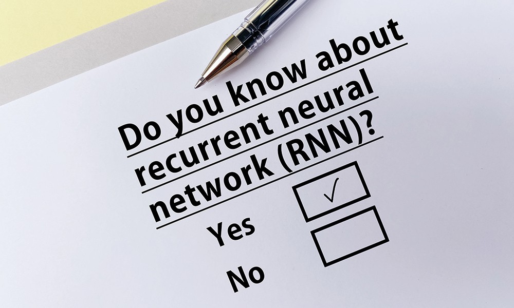 LSTMとRNNの違い のイメージ画像